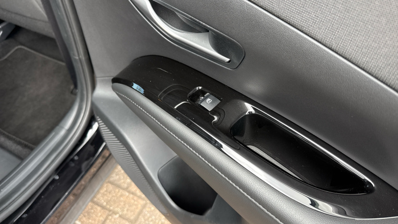 Hyundai TUCSON 1.6 TGDi Hybrid 230 Premium 5dr 2WD Auto Hybrid Estate